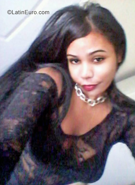Date this exotic Dominican Republic girl Yamerisa from Santiago DO29313