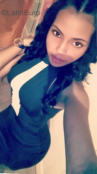 Date this young Dominican Republic girl Isabel from Santo Domimgo DO29506