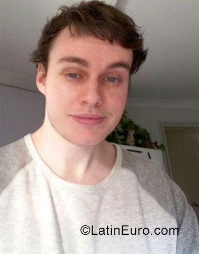 Date this hot Australia man TiredWriter from Brisbane AU305