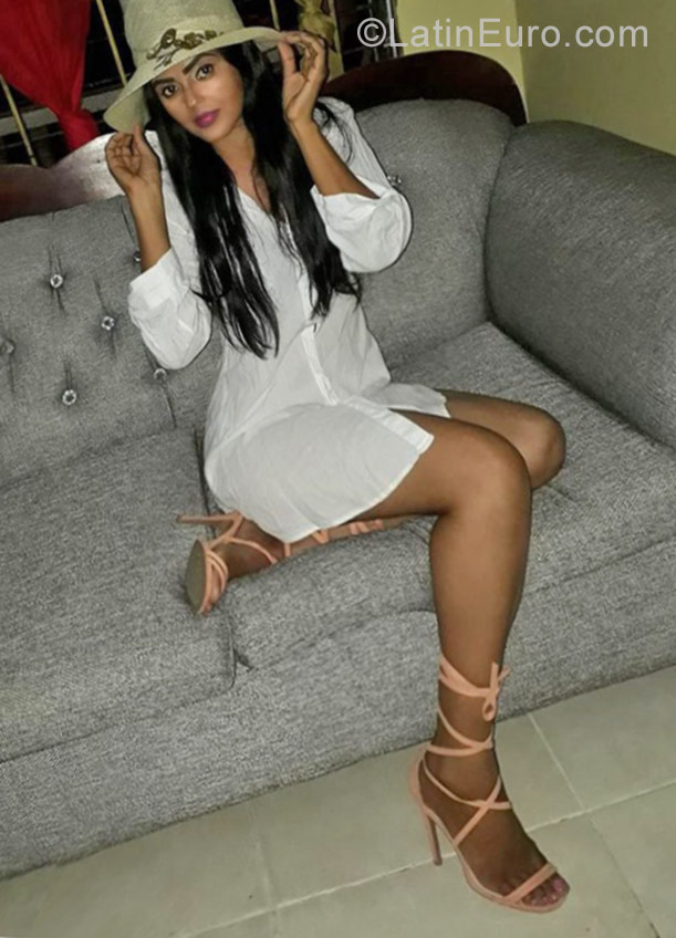 Date this delightful Dominican Republic girl Maria from Puerto Plata DO29658