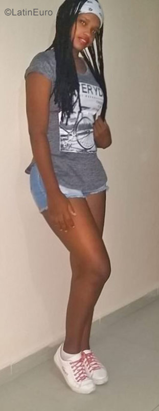 Date this attractive Dominican Republic girl Yolenny piron from Santo Domingo DO29676