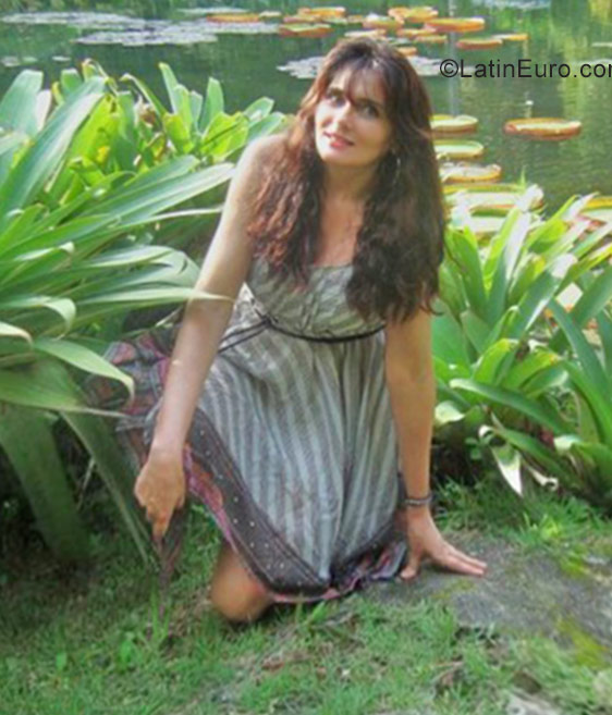 Date this foxy Brazil girl Maria Aparecida from Rio De Janeiro BR10176