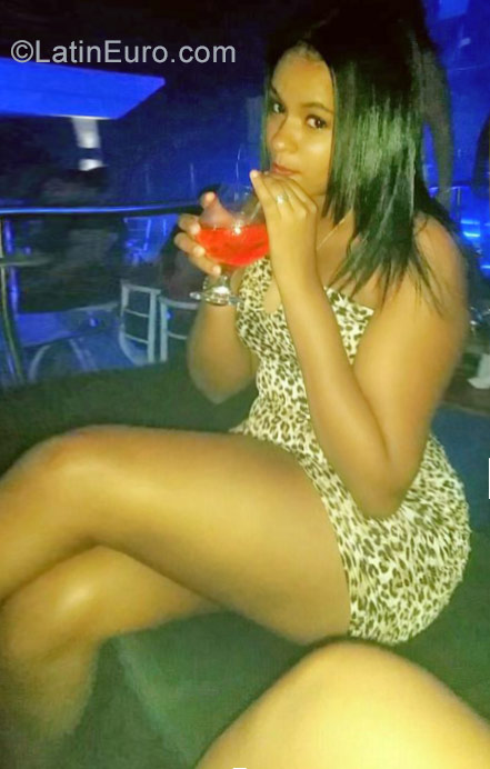 Date this lovely Dominican Republic girl Katerin from Santiago DO29811