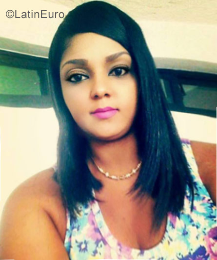 Date this tall Dominican Republic girl Juana from Bani DO29859