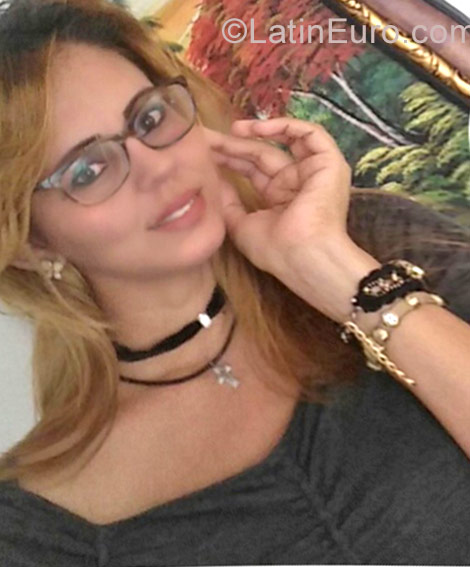 Date this hard body Dominican Republic girl Lizerta from San Pedro De Macoris DO29992