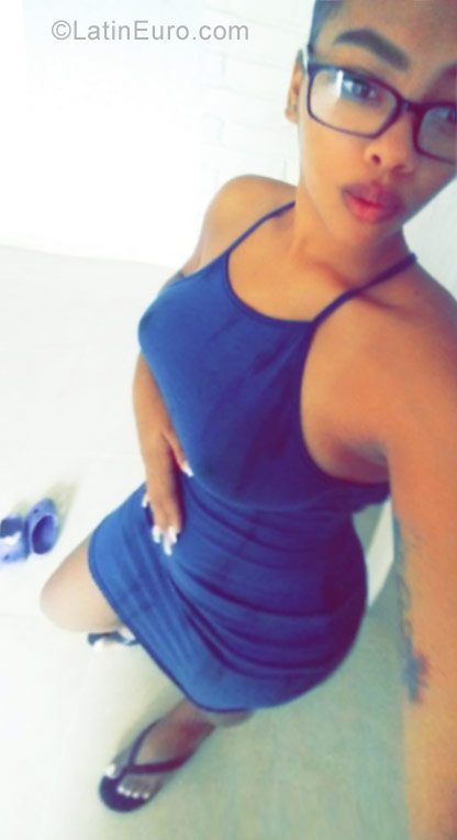 Date this exotic Dominican Republic girl Yamilix from Santiago DO30071