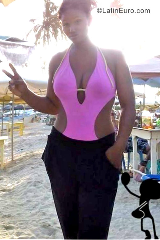 Date this voluptuous Dominican Republic girl Marisol from Santo Domigo DO30216