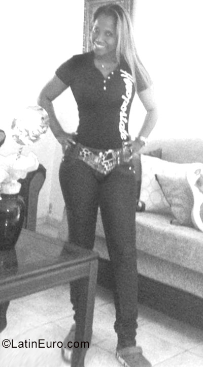 Date this beautiful Dominican Republic girl Ginger from Santo Domingo DO30316