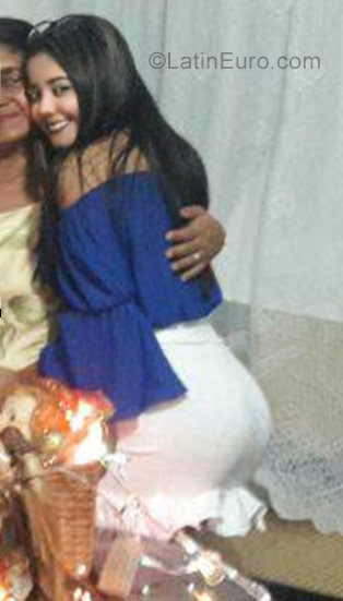 Date this lovely Colombia girl Carmen from Valledupar CO22419
