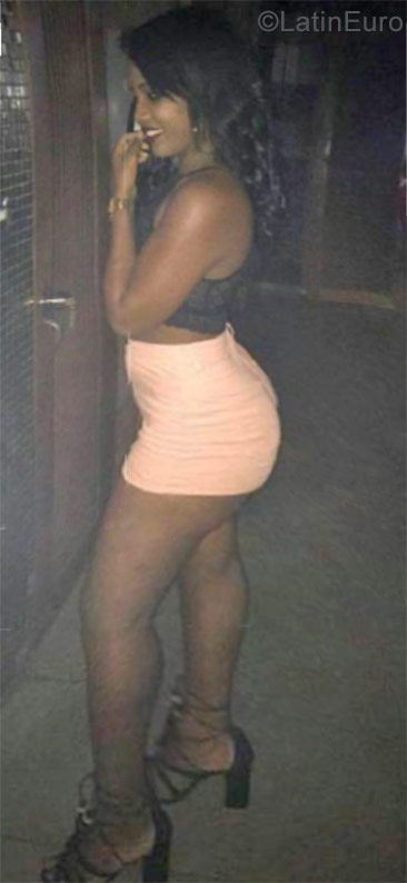 Date this foxy Dominican Republic girl Nikaury from Santiago DO30462