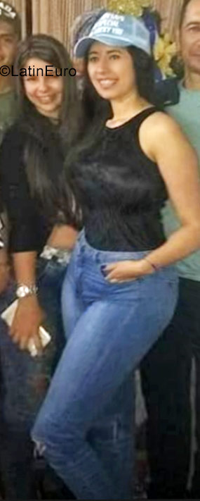 Date this hard body Colombia girl Jessica from Pereira CO22498