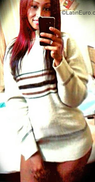 Date this tall Colombia girl Carolina from Cali CO22527