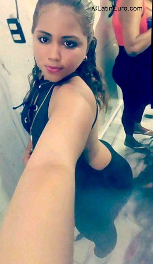 Date this beautiful Dominican Republic girl Marbelis from Santiago DO30543