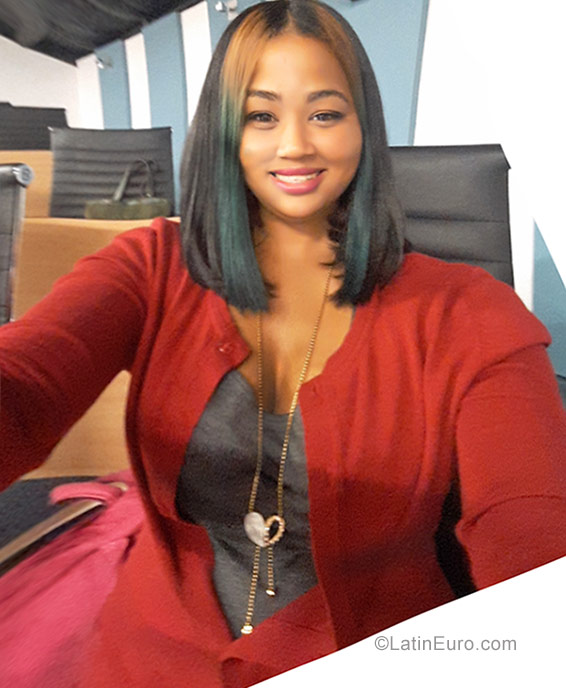 Date this sultry Dominican Republic girl Yeri from Santiago De Los Caballero DO30589