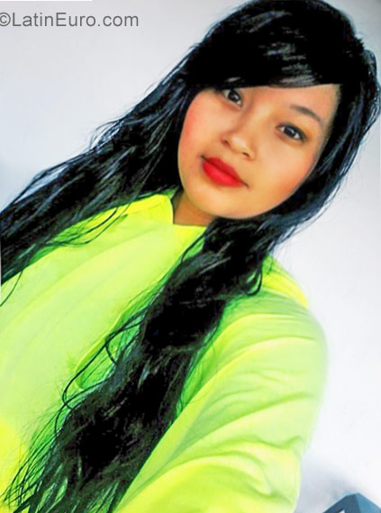 Date this stunning Colombia girl Laura from Manizales CO22662