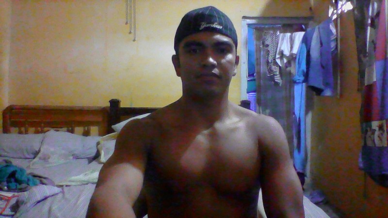 Date this young Colombia man Henry from Cartagena CO22678