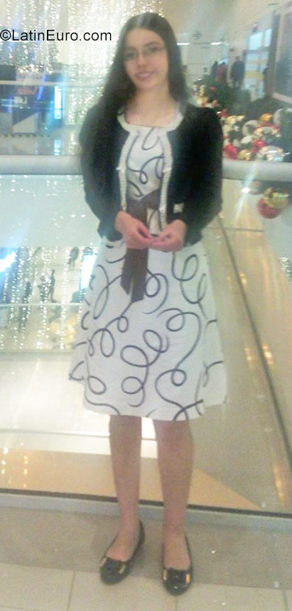 Date this georgeous Colombia girl Angela from Bogota CO22688