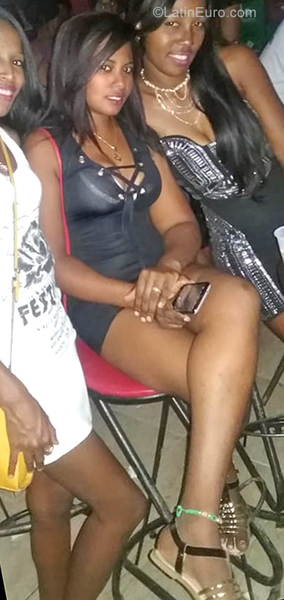 Date this fun Dominican Republic girl Carolina from Santo Domingo DO30666