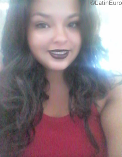 Date this voluptuous Ecuador girl Anabella from Guayaquil EC221
