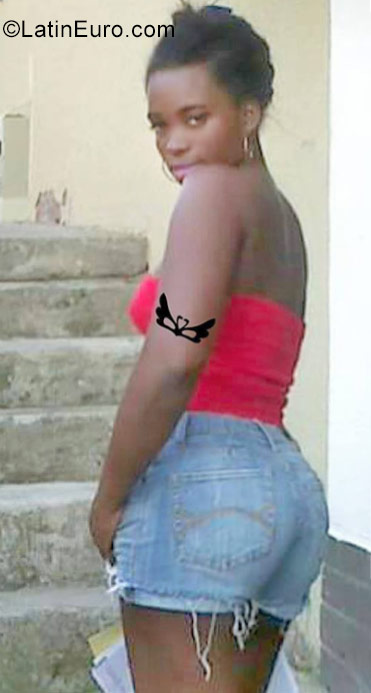 Date this young Colombia girl Dailen from Pereira CO22780