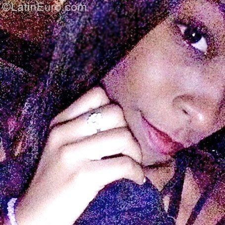 Date this voluptuous Dominican Republic girl Ironelis from Monte Plata DO30879