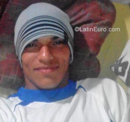 Date this hard body Venezuela man Erick from Caracas VE1186