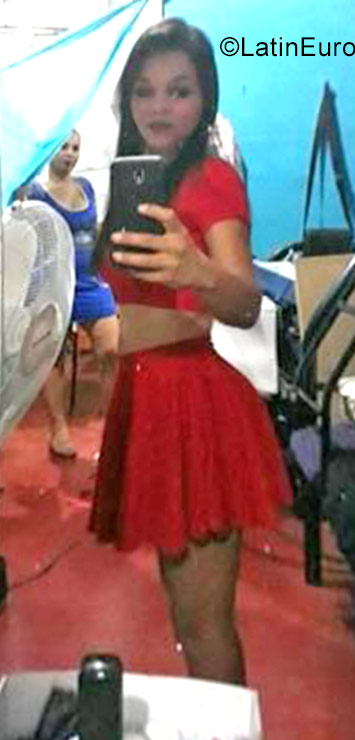 Date this sensual Costa Rica girl Damitia from Heredia CR343