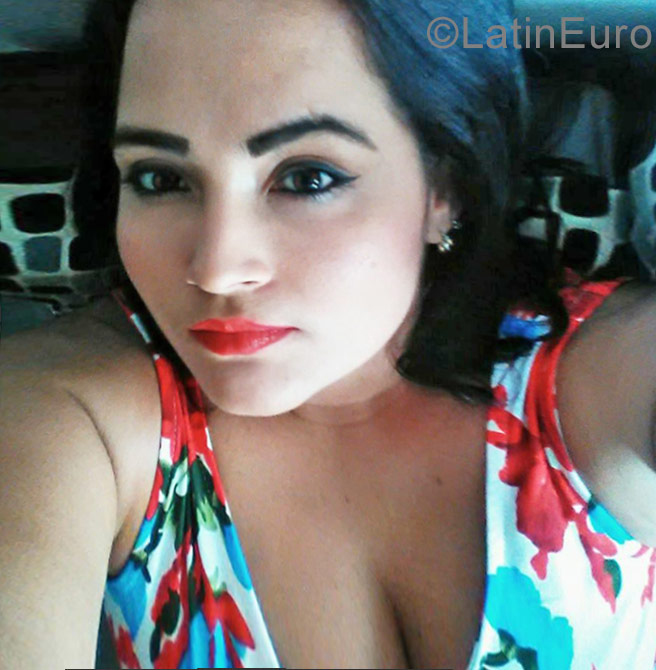 Date this passionate Colombia girl Johana from Bucaramanga CO22954