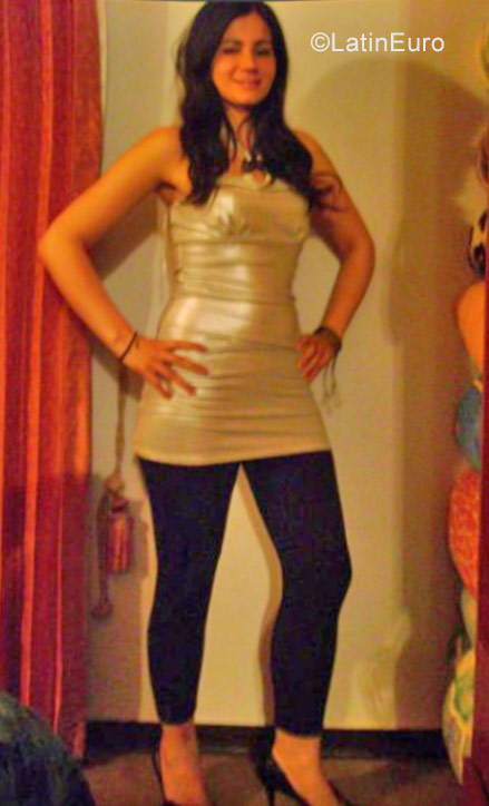 Date this beautiful Colombia girl Cindy from Bogota CO22965