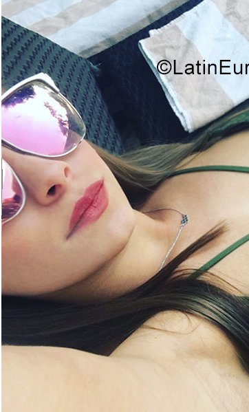 Date this cute Colombia girl Daniela from Medellin CO22980
