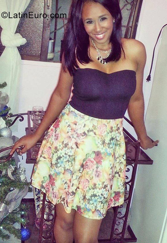 Date this fun Dominican Republic girl Leydy from Santo Dominigo DO31070