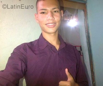 Date this cute Venezuela man Carlos from Cumana VE1253