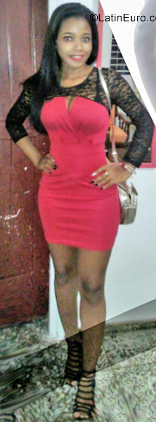 Date this hot Dominican Republic girl Yohanna from La Romana DO31442