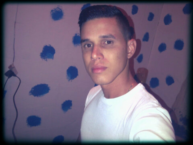Date this foxy Venezuela man Luis from Valencia VE1344