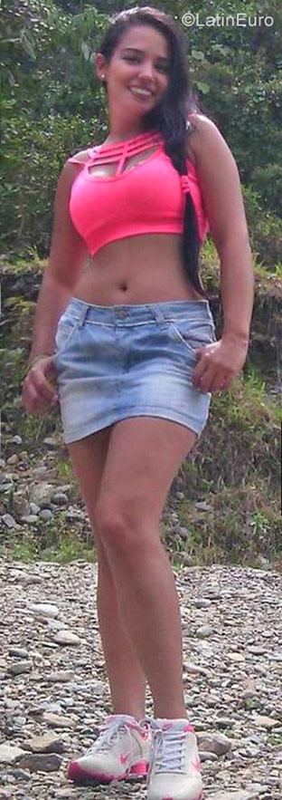 Date this delightful Colombia girl Julie from Medellin CO23368