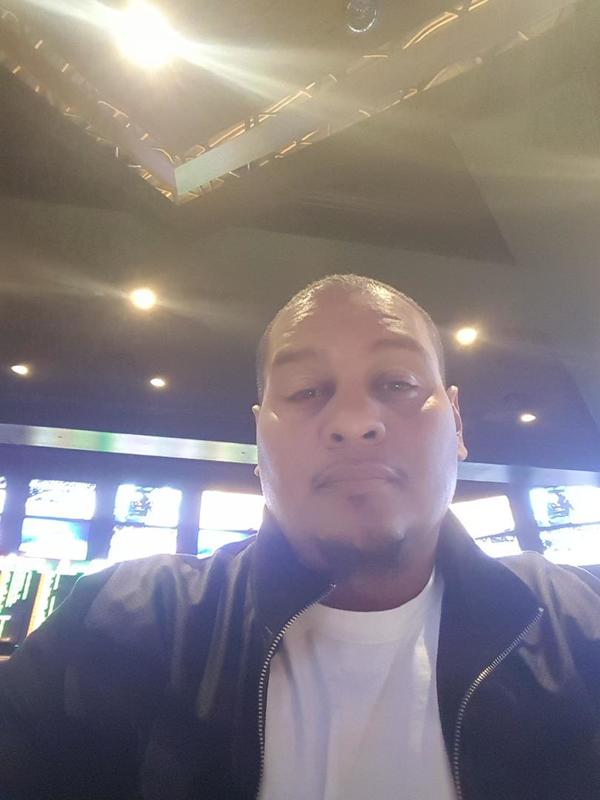 Date this foxy United States man Vgsflow from LAS VEGAS US19078