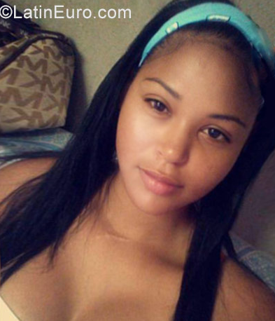 Date this good-looking Dominican Republic girl Jenifer from Santo Domingo DO31698