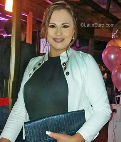 Date this gorgeous Colombia girl Cristina from Manizales CO23535