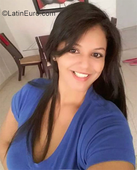 Date this hard body Colombia girl Yanis from Monteria CO23551