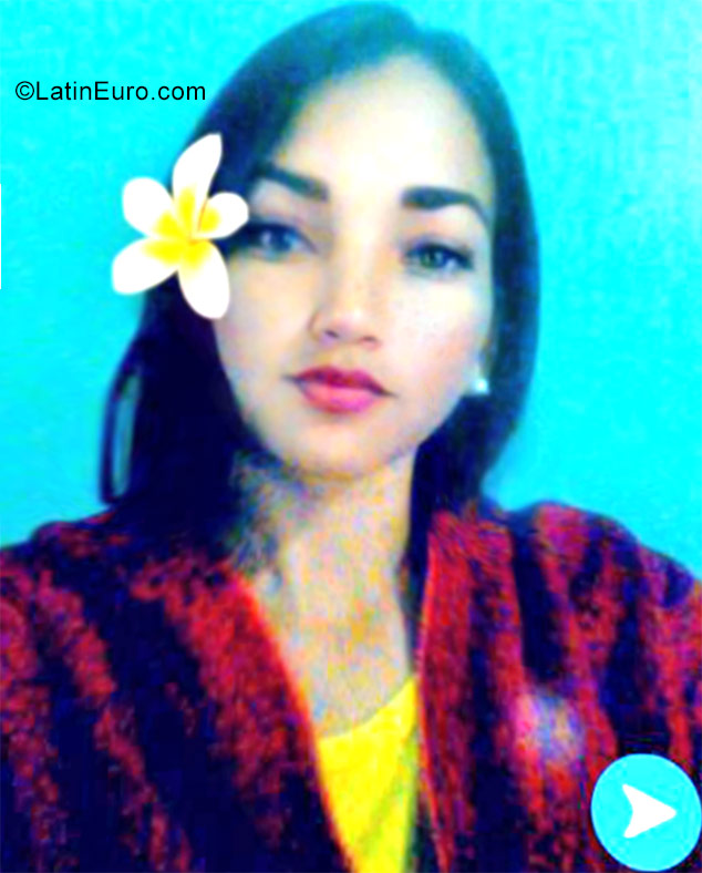 Date this tall Venezuela girl Kristin from Ciudad Guayana VE1451