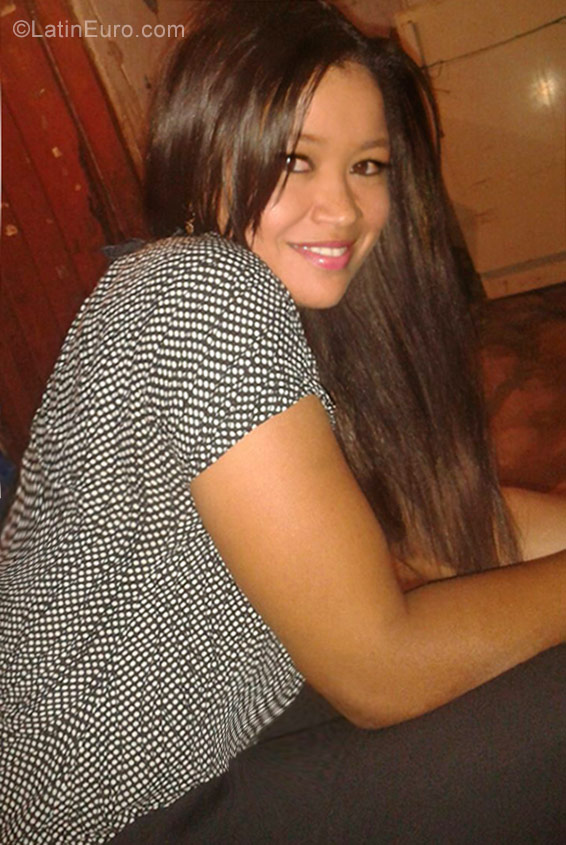 Date this fun Colombia girl Rosario from Valledupar CO23631