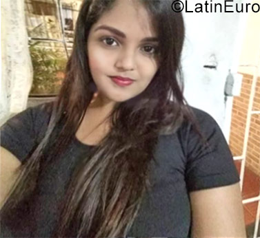Date this tall Colombia girl Yuri from Barranquilla CO23653