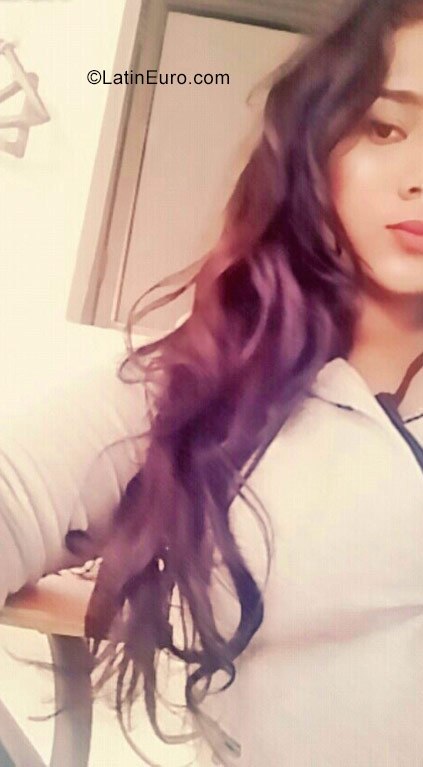 Date this pretty Colombia girl Katalina from Medellin CO23677