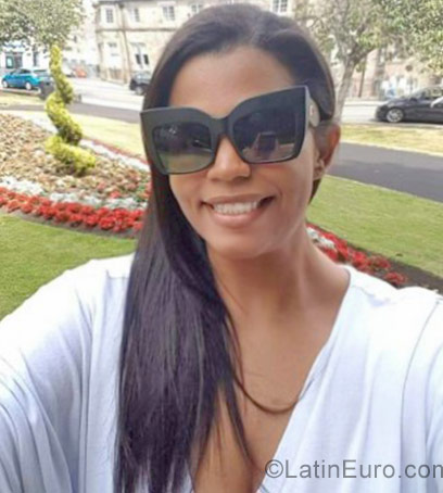 Date this athletic Brazil girl Leila from Cruz Das Almas BR10515