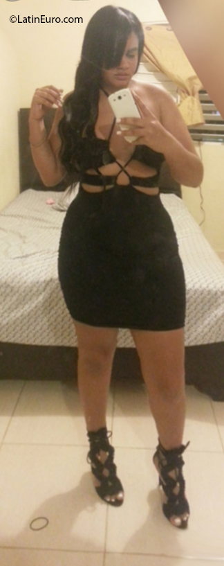 Date this voluptuous Dominican Republic girl Eyudie from Puerto Plata DO32150