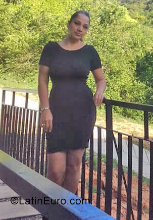 Date this foxy Colombia girl Adriana from Medellin CO23797