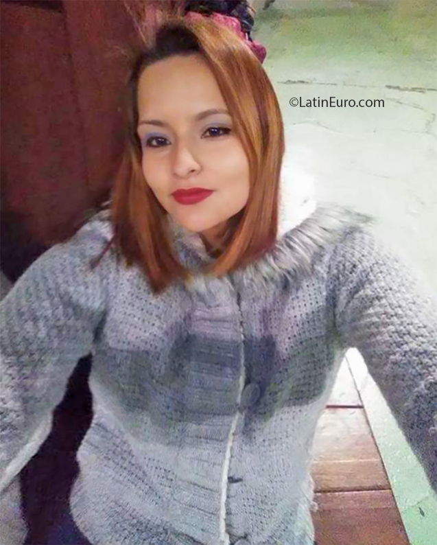 Date this good-looking Colombia girl Naitan from Cali CO23833