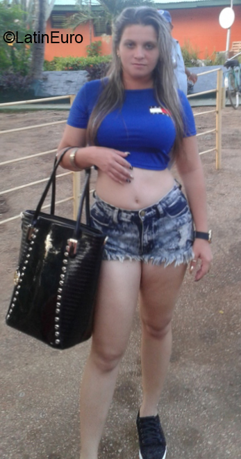 Date this cute Cuba girl Lisseth from Ciego De Avila CU299