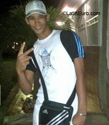 Date this lovely Venezuela man Alfonso from Caracas VE1621