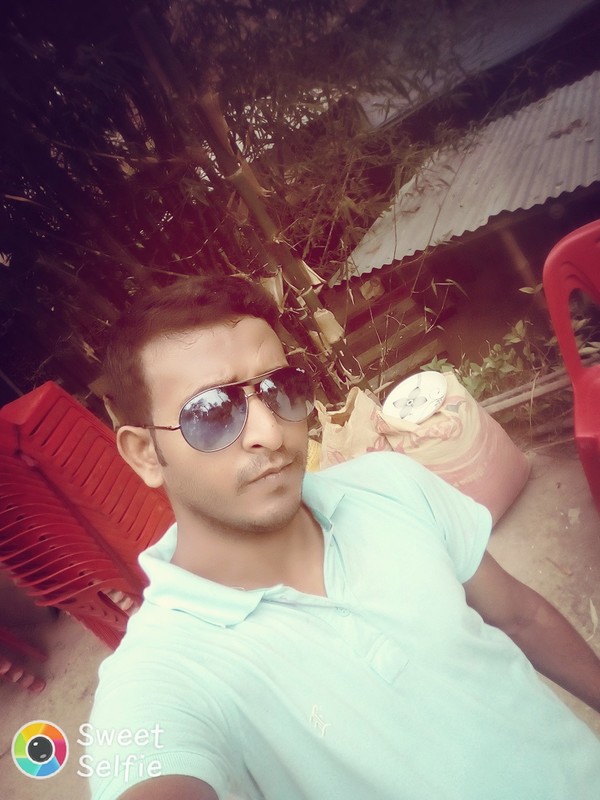 Date this foxy Bangladesh man Rasel from Bangladesh BD84